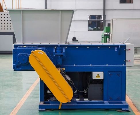 기계 수리 작업장에서 플라스틱 부엌 음식 폐기물을위한 강력한 단일 샤프트 Shredder