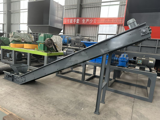 50kW 듀얼 샤프트 쉐레더 목재 팔렛 및 폐기물 금속/플라스틱 컨베이어 시스템