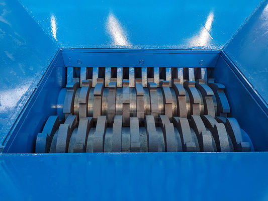 200-2200mm 입력 크기 컨베이어와 함께 두 개의 샤프트 목재 플라스틱 카드보드 Shredder