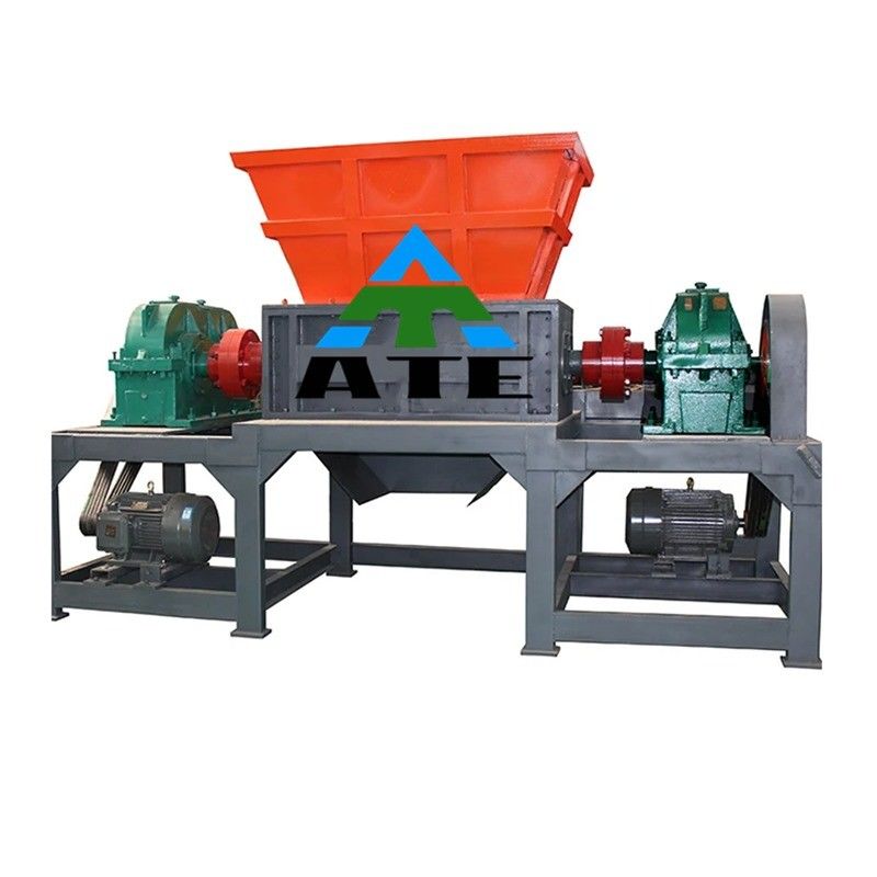 고무 조각 폐기물 플라스틱 나무 타이어 파이프 200-2200mm 입력 크기와 팔레트 Shredder